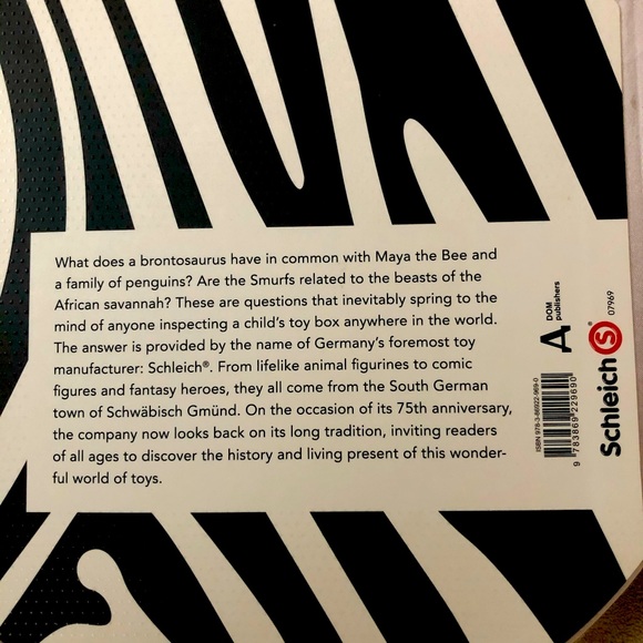 Collectible Book - Schleich - Picture 2 of 9